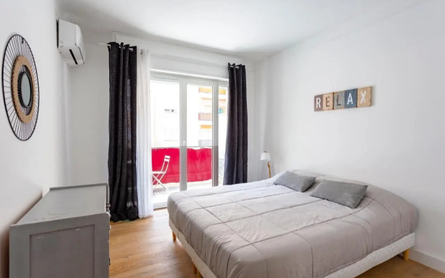 Bel appartement (2p) en plein Centre d’Antibes