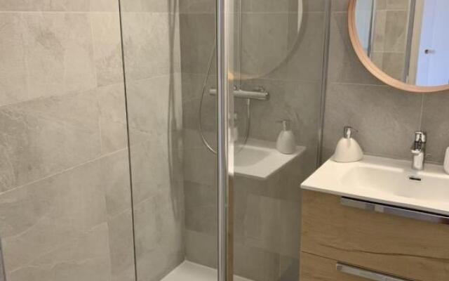 Beautiful apartment with BALCONY and GREAT view !