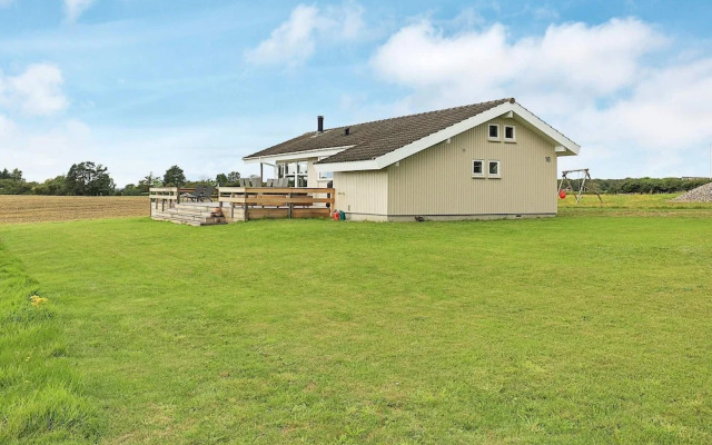 9 Person Holiday Home in Millinge-by Traum