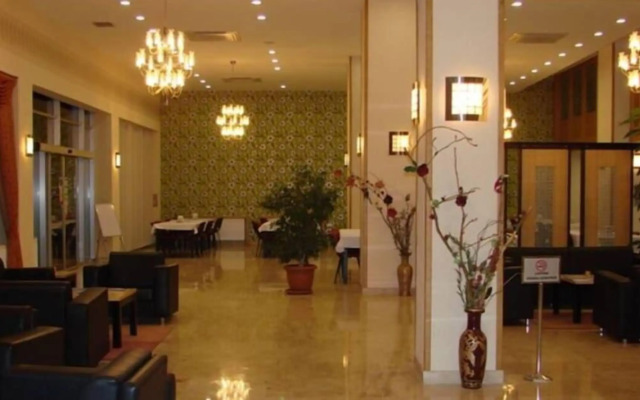 Gimat Otel