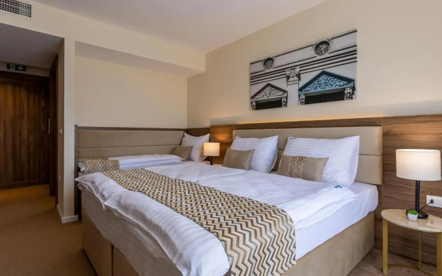 Hotel Nais