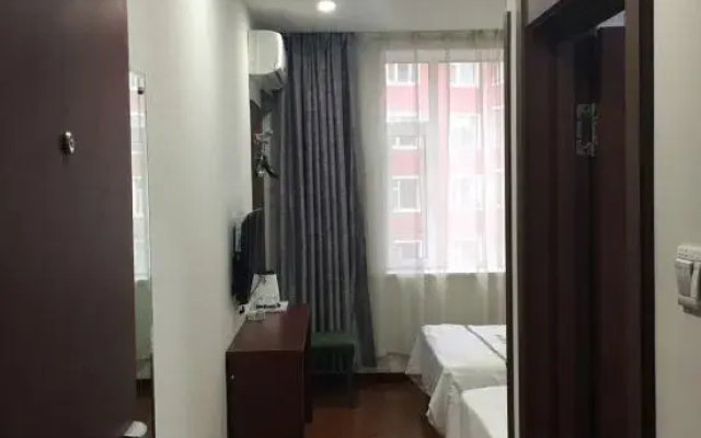 Holiday Inn New Century