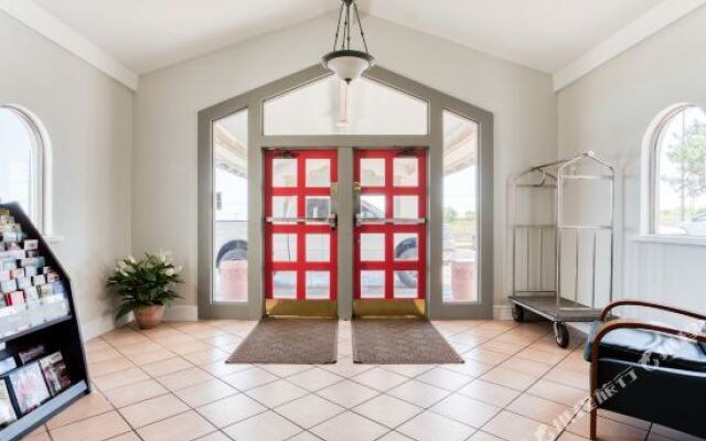 Sunset Inn and Suites