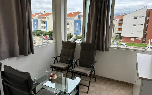Apartment Sunny Moela