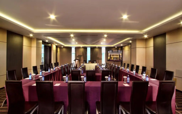 Orchardz Hotel Ayani