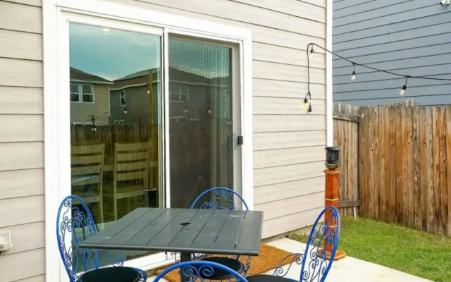 Rare Find Sleeps 13 Family Fun