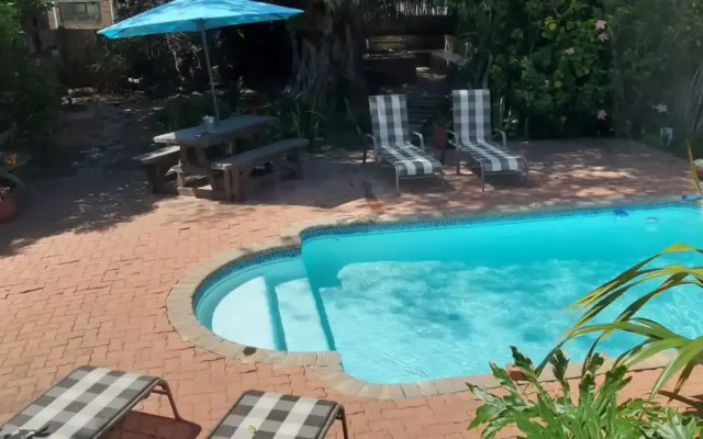 Aquarius Bed And Breakfast