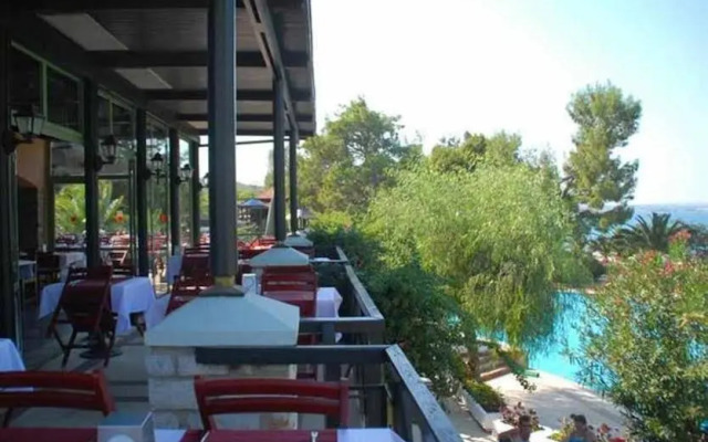 Patio Beach Club