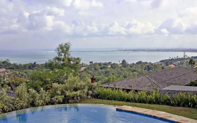 Villa Baja