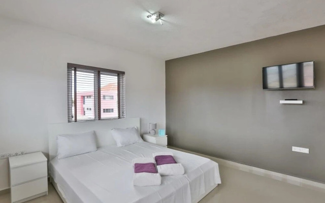 Luxury Villa With Pool in Jan Thiel