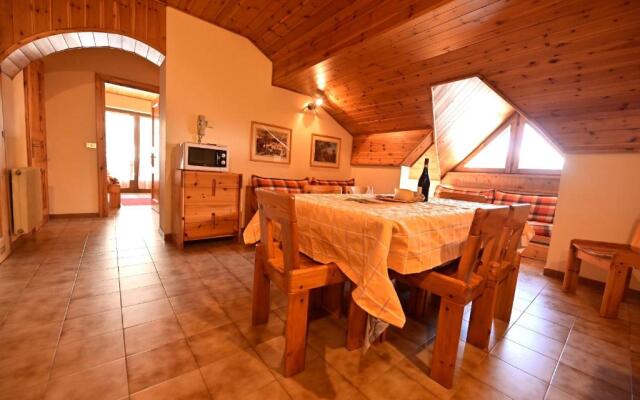 Appartamenti Casa Vacanze Raethia