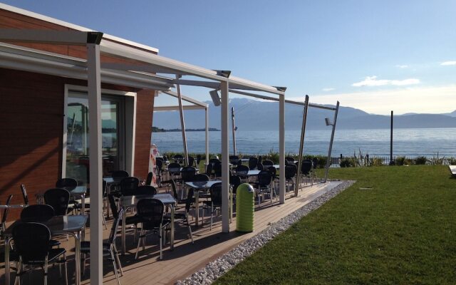 Comfortable Apartment With air Conditioning on Lake Garda