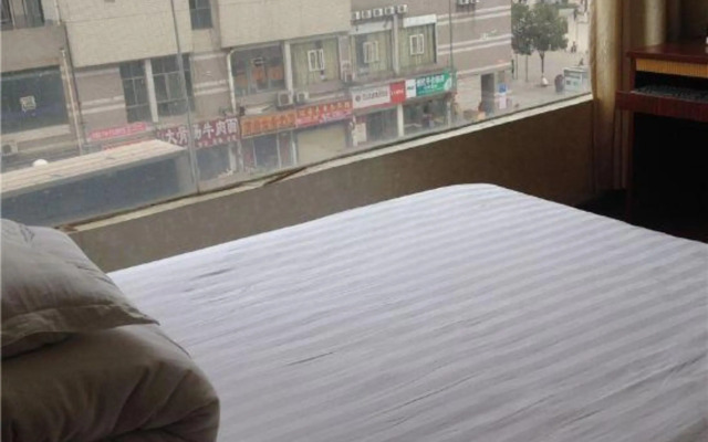 Taihui Business Hostel