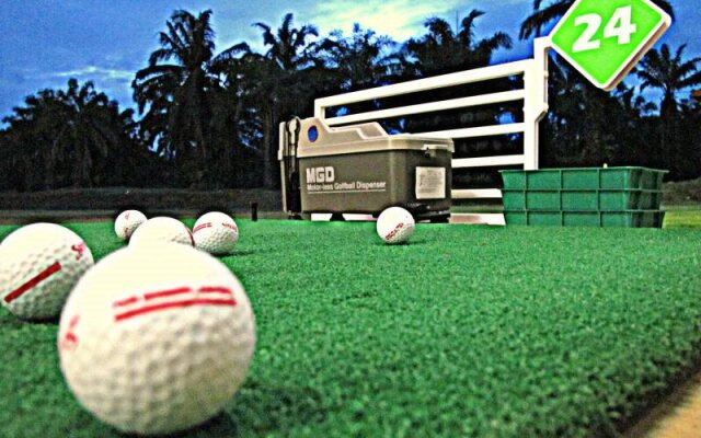 Palm Driving Range & Resort