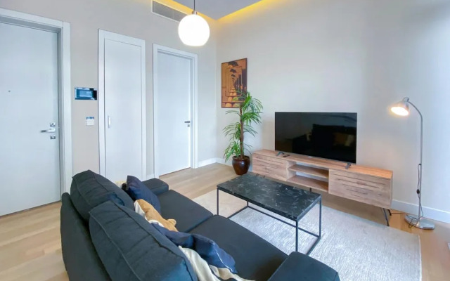 Modern Residence w Balcony 5 min to Istinye Mall