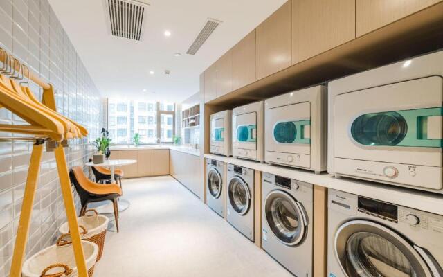 Atour Hotel Hefei South Railway Station