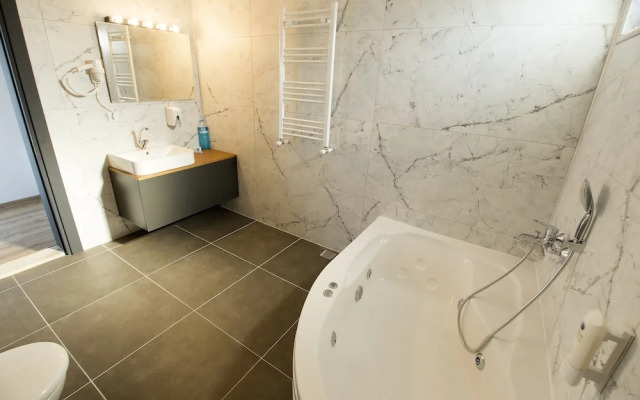 Big Point Plus Hotel