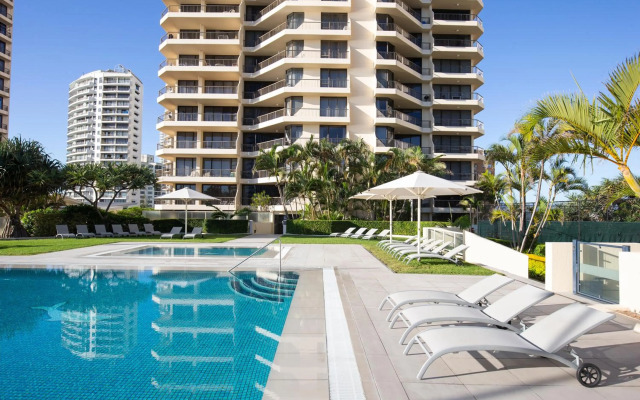 Paradise Centre Apartments