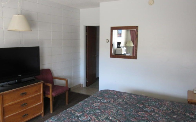 Camelot Court Motel