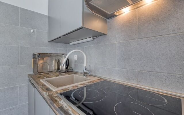 Pool And Garden Apartment Happy Sound