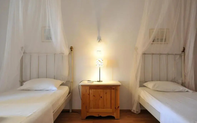 Parian Holiday Villas