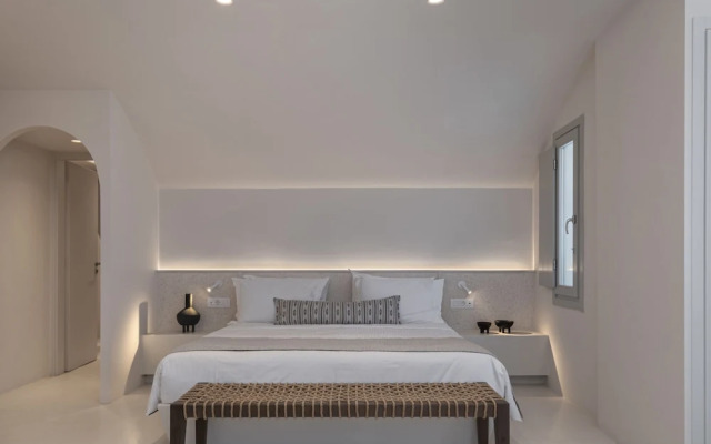 Akra Suites & Spa