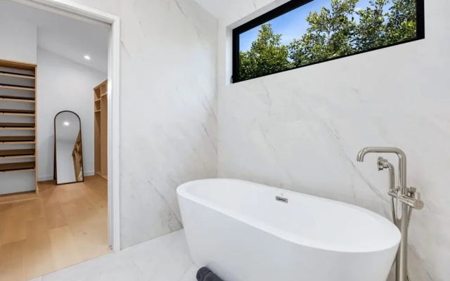 The Bella Villa 2 in Venice