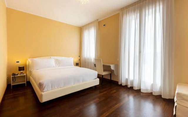 Gardone Palace Hotel