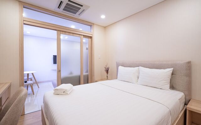 Luxy Park Hotel & Apartments Notre Dame