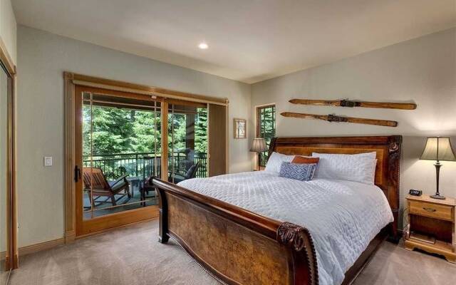 Tahoe Crestview Lodge - 5 Br Home