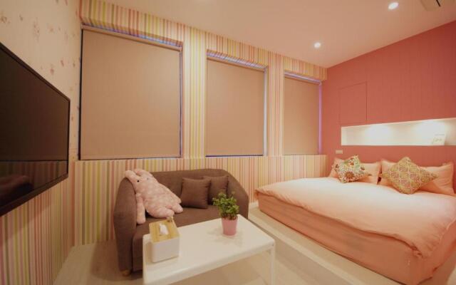 Camouflage Guest House