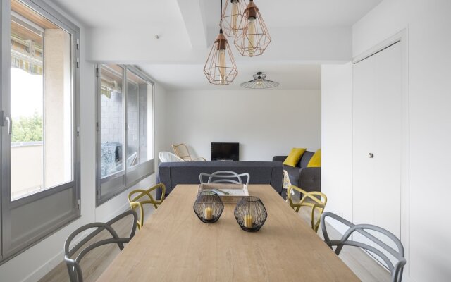 Dinard Centre Appartement Moderne avec Terrasse