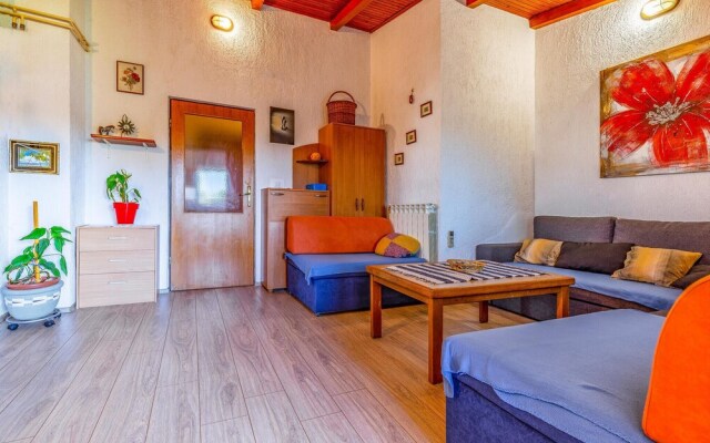 Amazing Home in Pula With Wifi and 2 Bedrooms