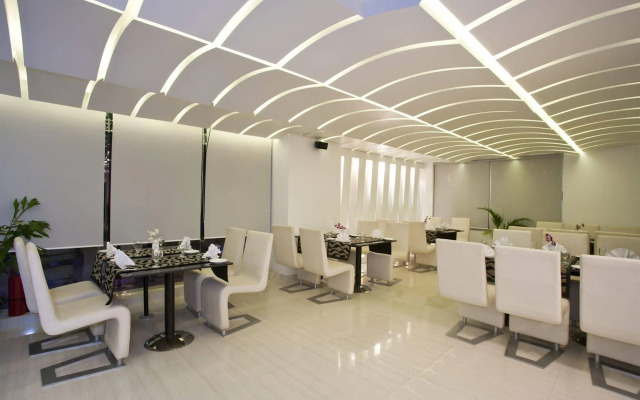 Innotel Luxury Business Hotel