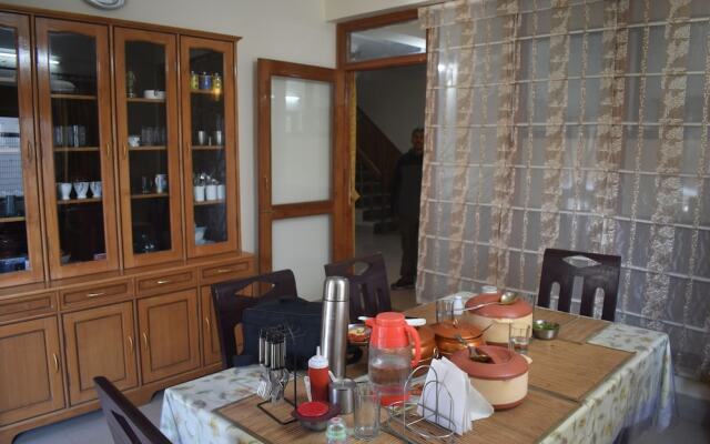 Rewa Retreat