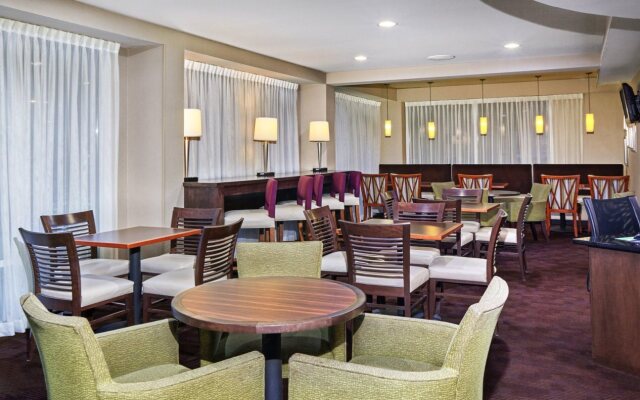 Holiday Inn Express Hampton - Coliseum Central by IHG