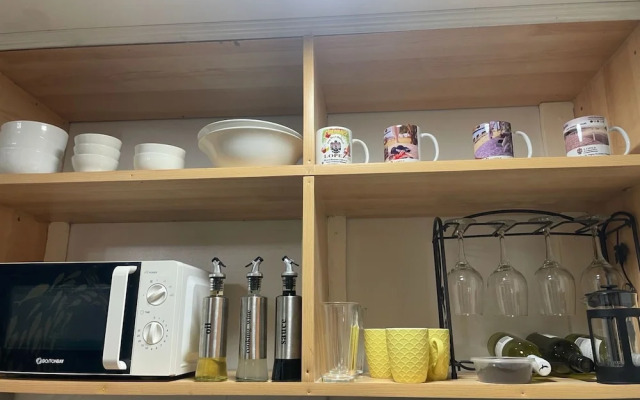 Spacious Modern Condo with Balcony