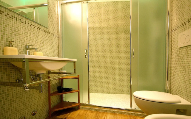 Passenger Vatican Relais