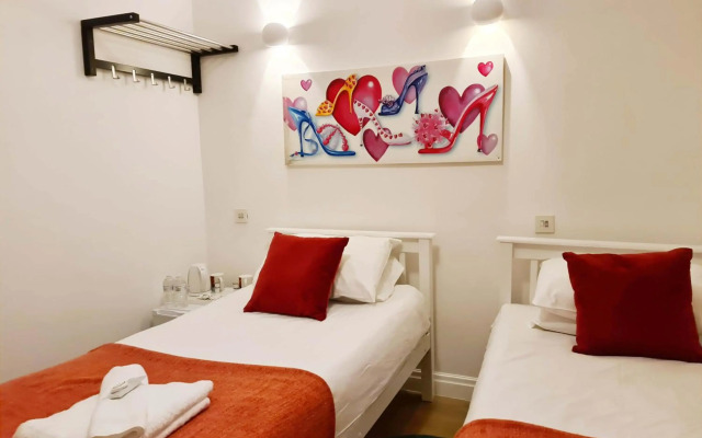 City London Hotel
