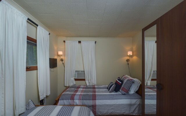 Nestled Hideaway 3 Bedroom House