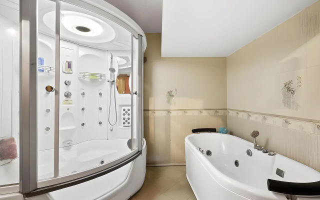 Bao Son International Hotel