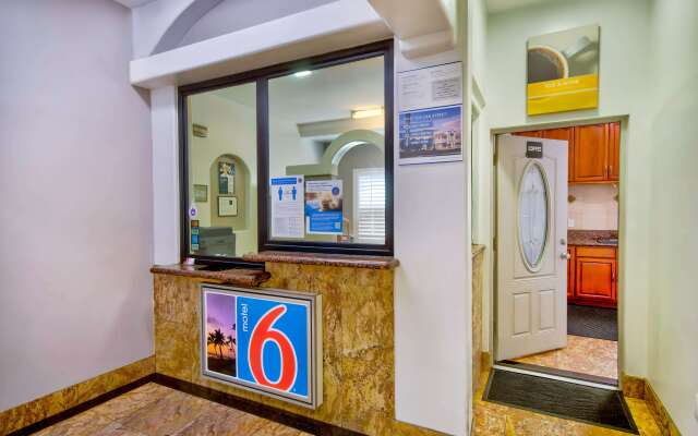 Motel 6 Inglewood, CA