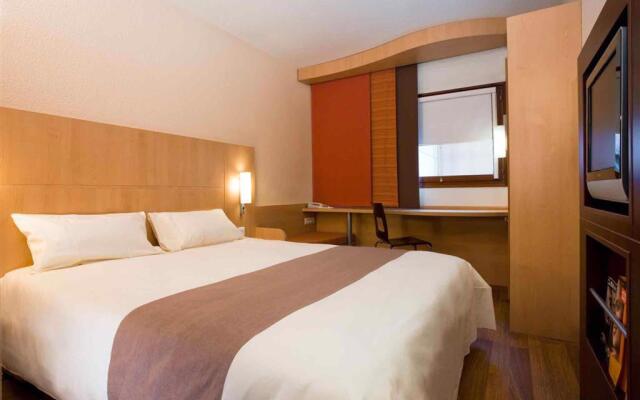 Ibis Paris Ornano Montmartre Nord 18ème