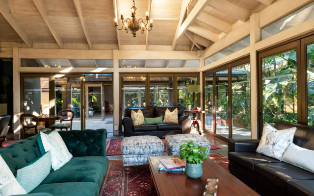 Prana Lodge