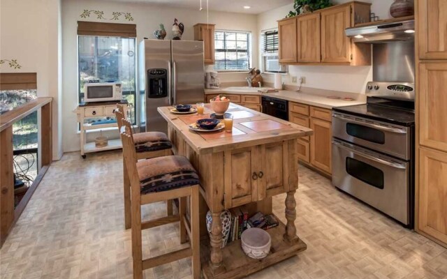 La Luz Lodge - Two Bedroom Cabin