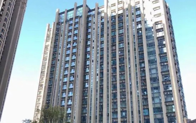 Luoyi Apartment (Fuyang Hengda Lvzhou Shop)