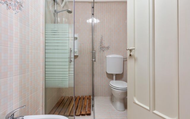 2536 Villa Degli Eucalipti by Barbarhouse