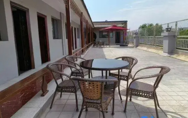 Woqiao Longju Hotel