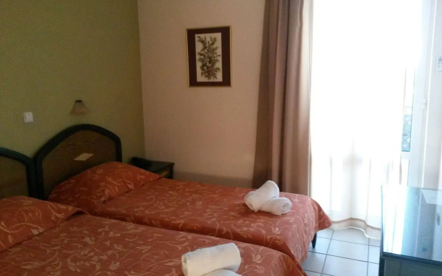 Zannis Hotel
