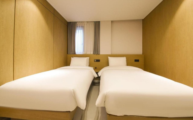 Busan Seomyeon Nestly Hotel